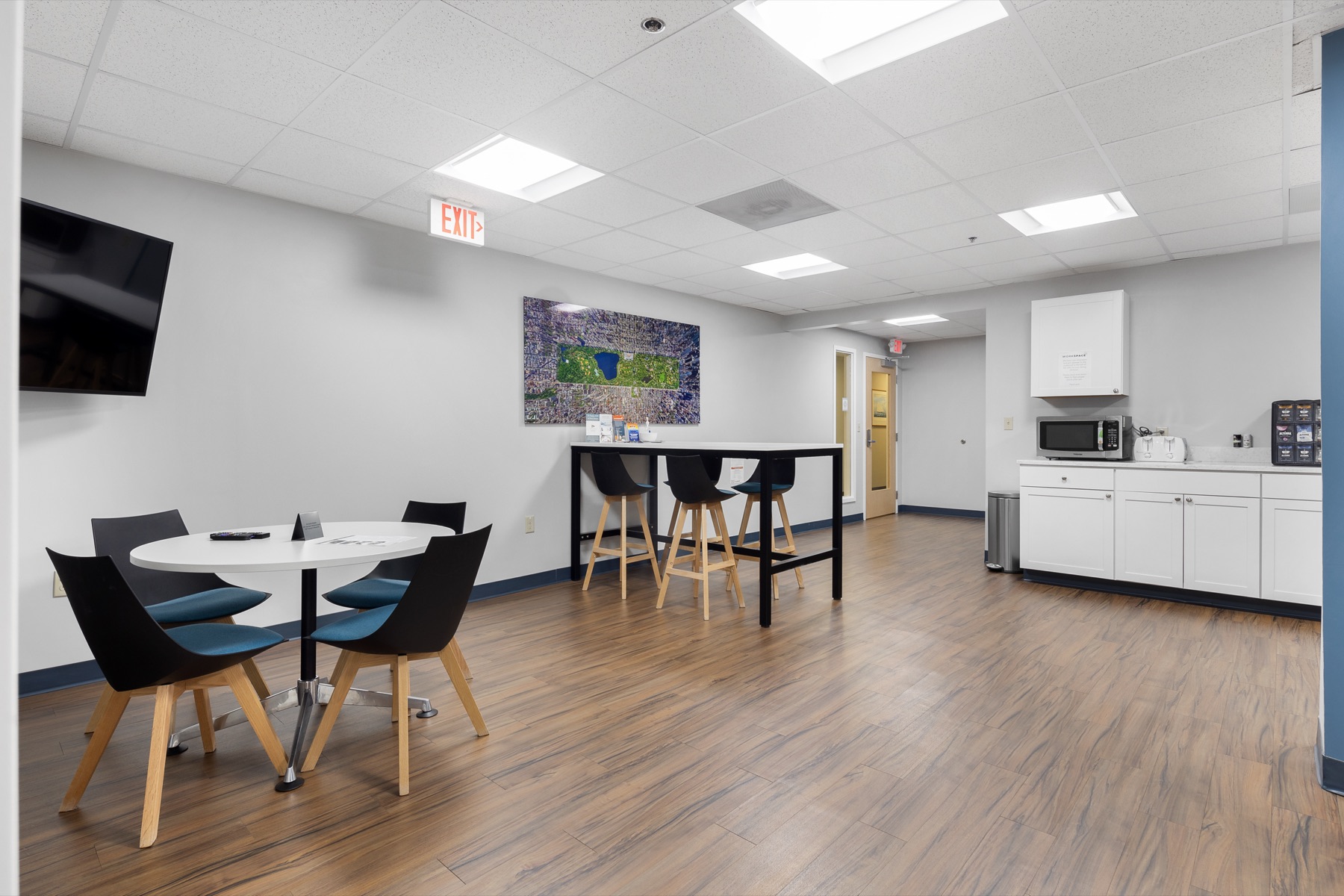 The break room at Workspace Hingham with cafe seating